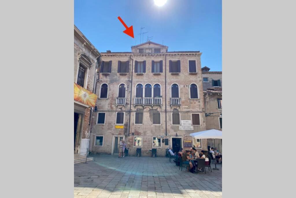 Ca' Silvestro Penthouse With Private Rooftop Appartement