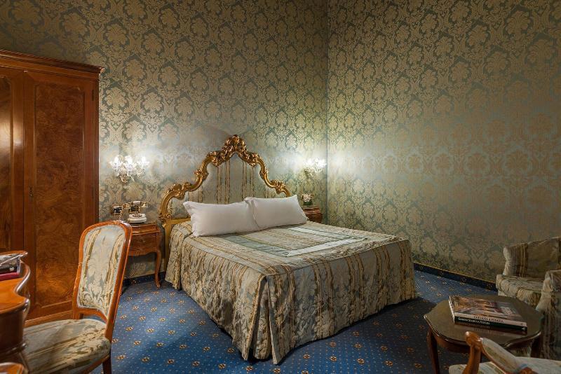 Al Ponte Antico Hotel 4*