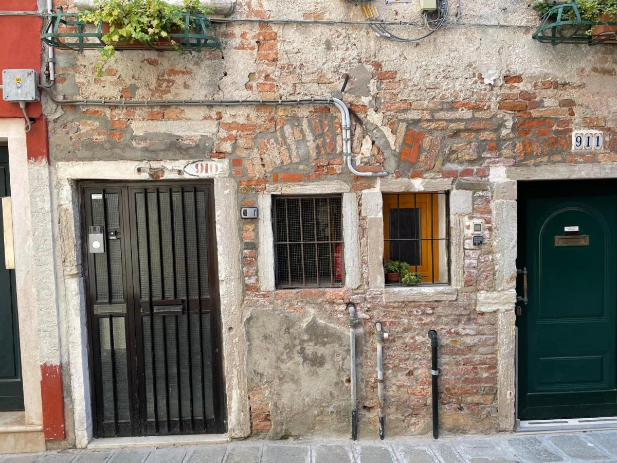 Biennale Gallery Apartment *