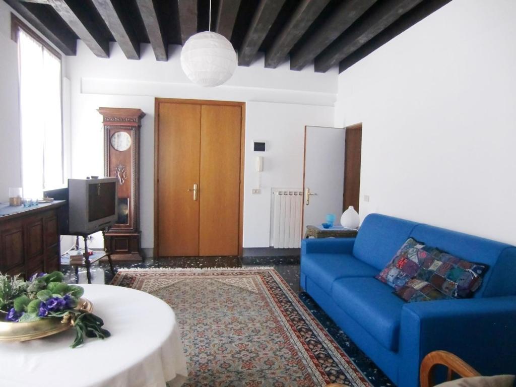 Appartement In Palazzo Storico A Centro *