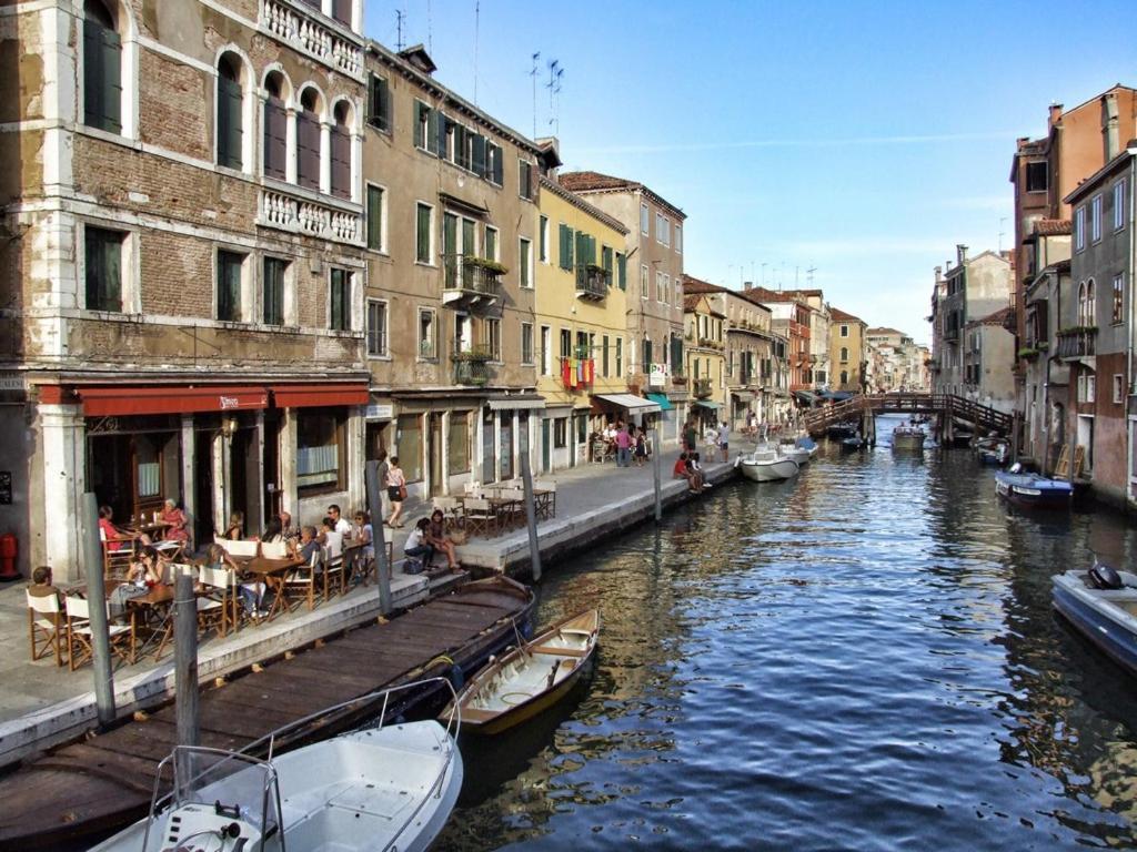 Appartement In Palazzo Storico A Centro *