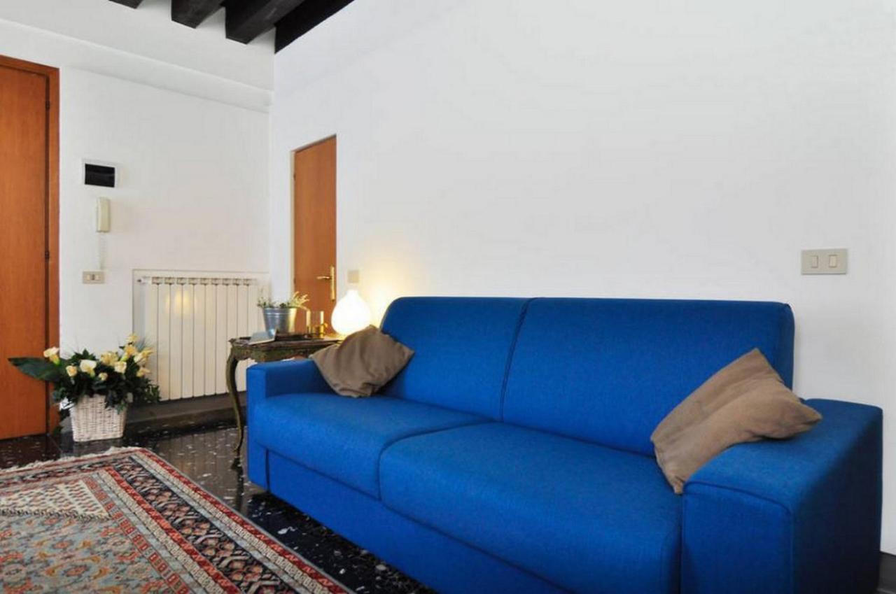 Appartement In Palazzo Storico A Centro