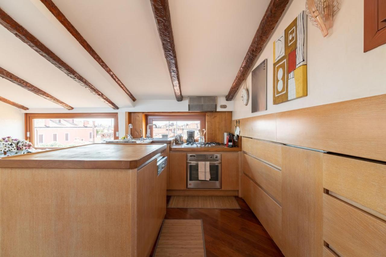 Penthouse With Rooftop Terrace And 360 Views Of - Venice5th *
