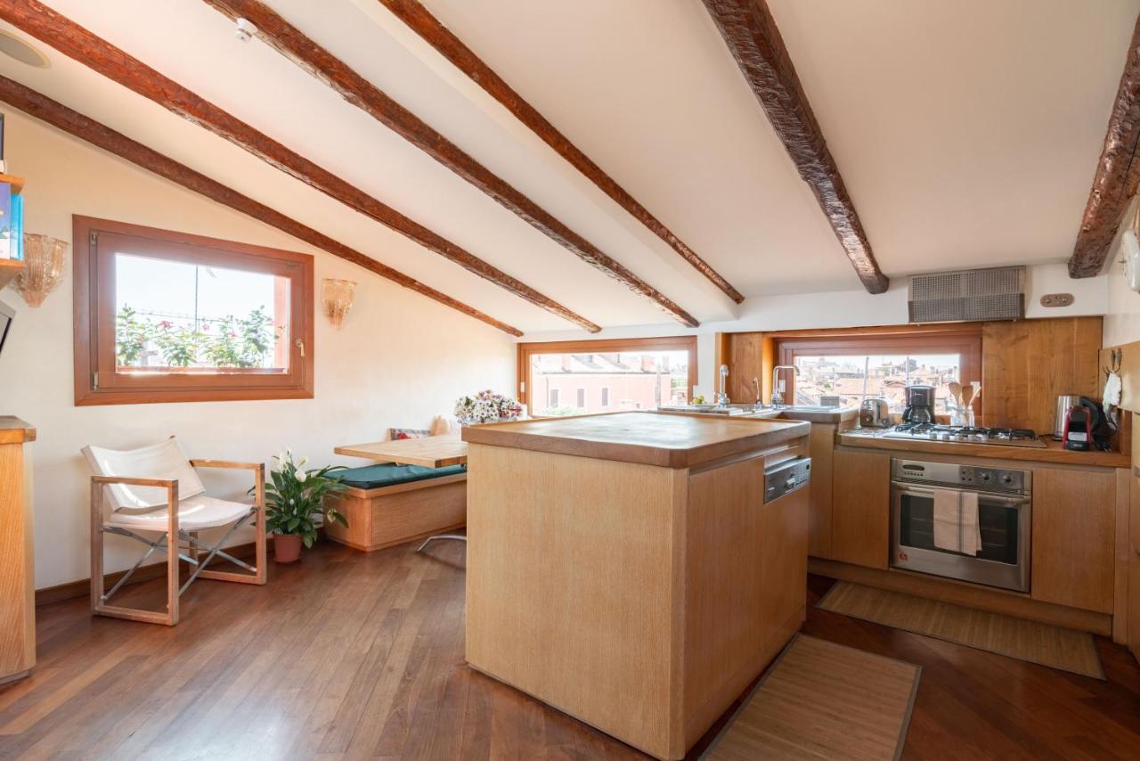 Apartment Penthouse With Rooftop Terrace And 360 Views Of - Venice5th Venedig