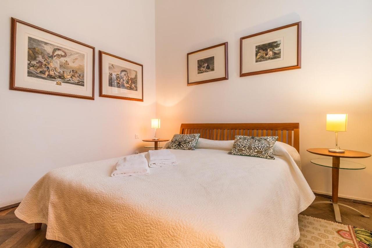 Apartment Red House Close To @accademia Bridge Venice