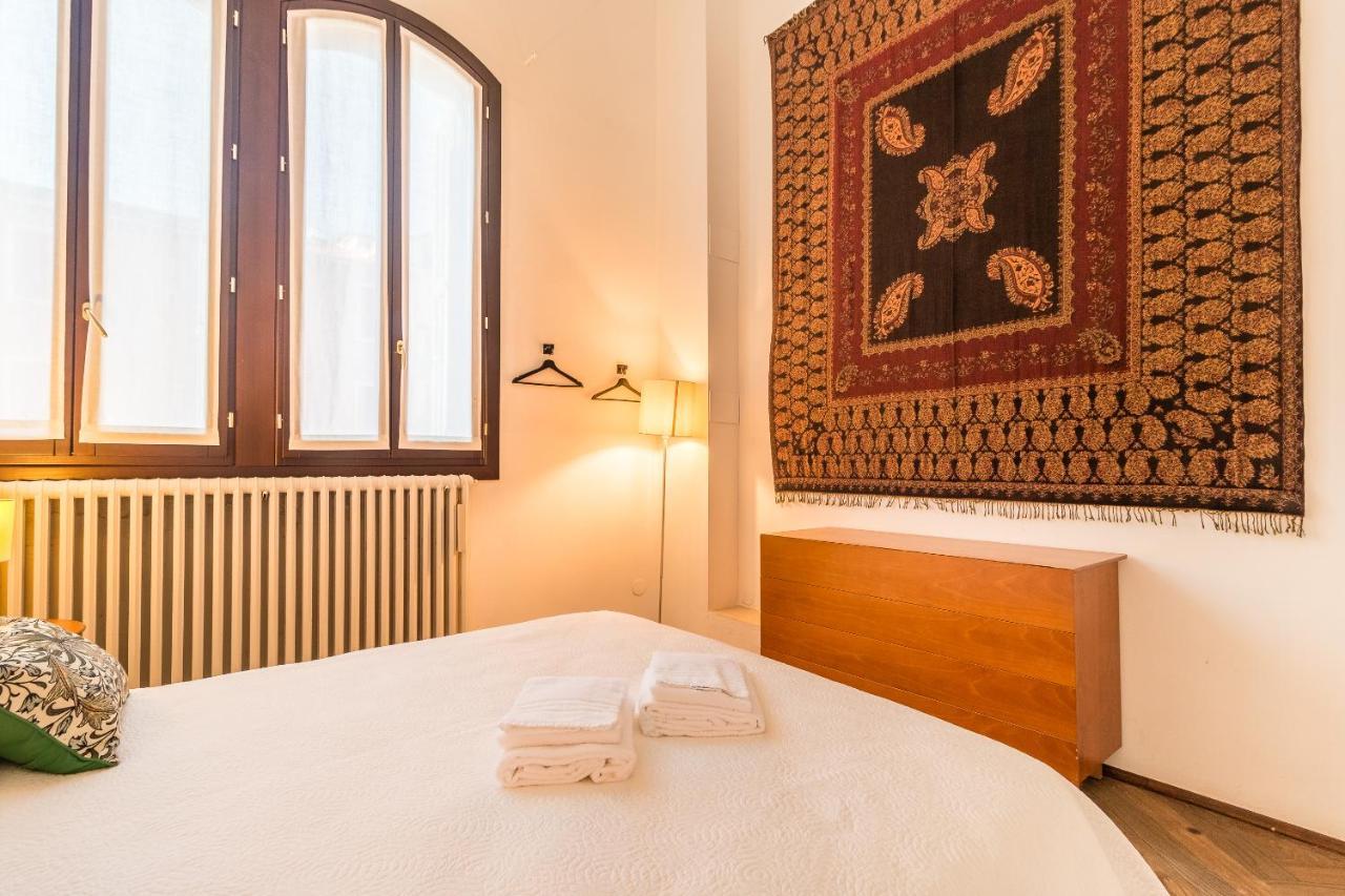 Apartment Red House Close To @accademia Bridge *