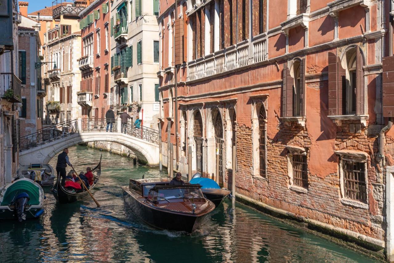 Ve.n.i.ce Cera San Moise * Venice