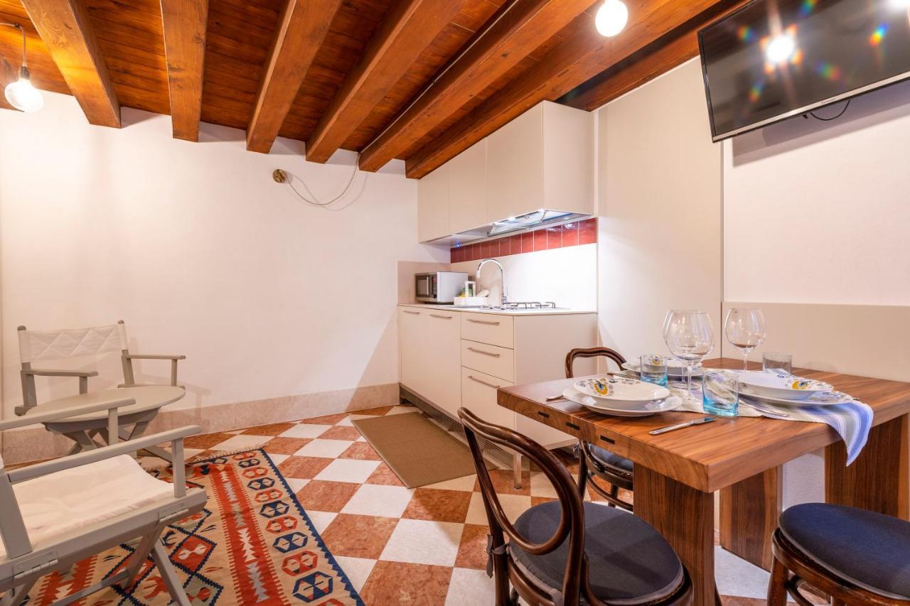 San Silvestro House *