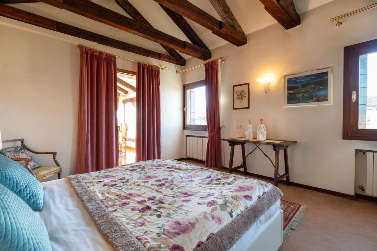 Palazzo Gradenigo By Wonderful Italy * Venise