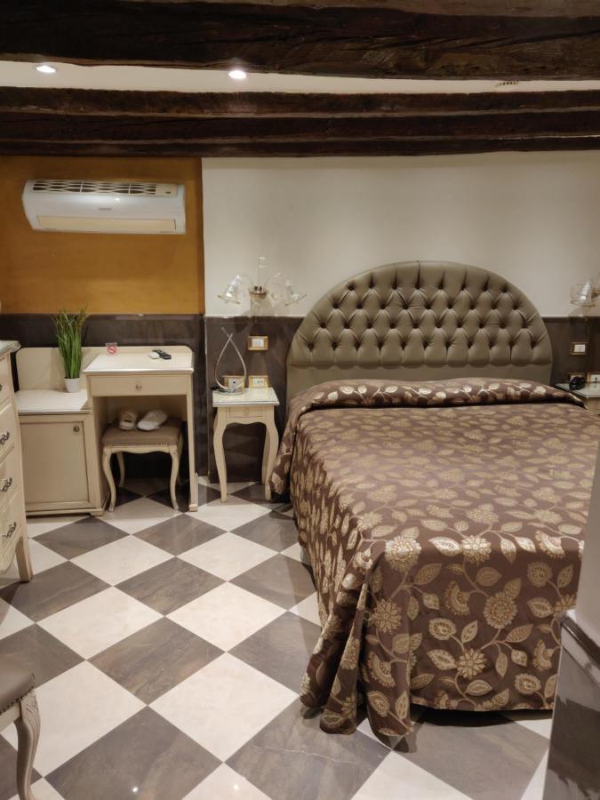 Ca' Marinella 3* Venedig