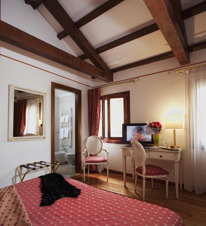 Ca' D'oro 3* Venetië