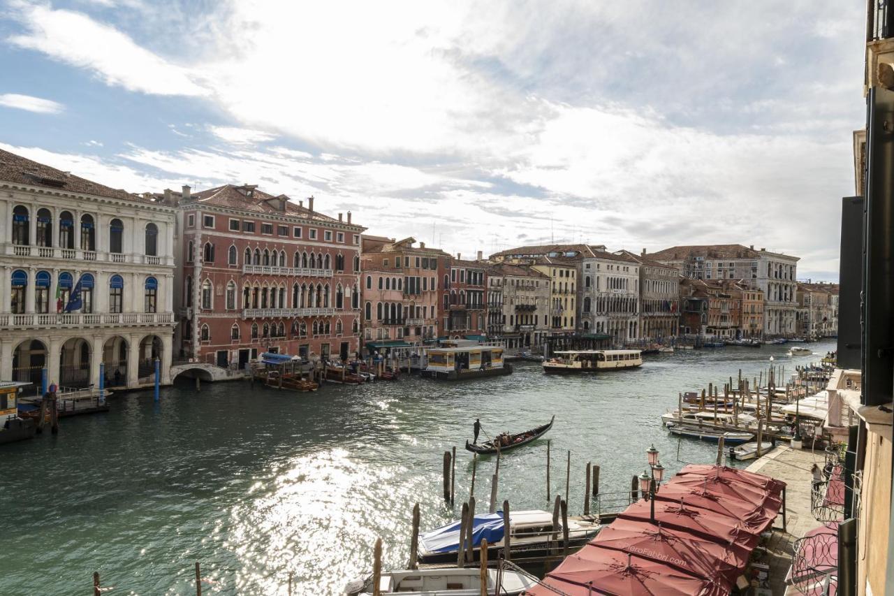 Rialto Grand Canal By Wonderful Italy * Venetië