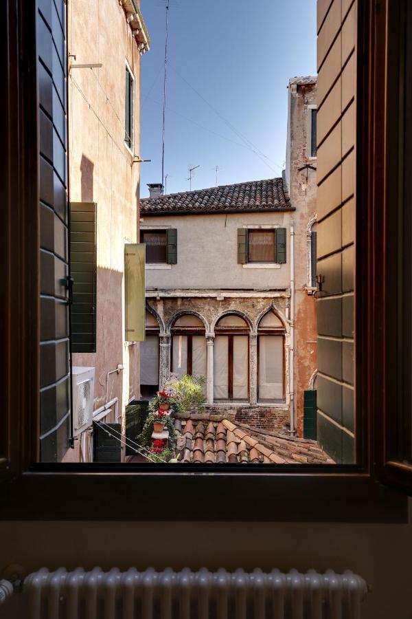 Ca' Amalia San Marco Venetian M027042932 Apartment *
