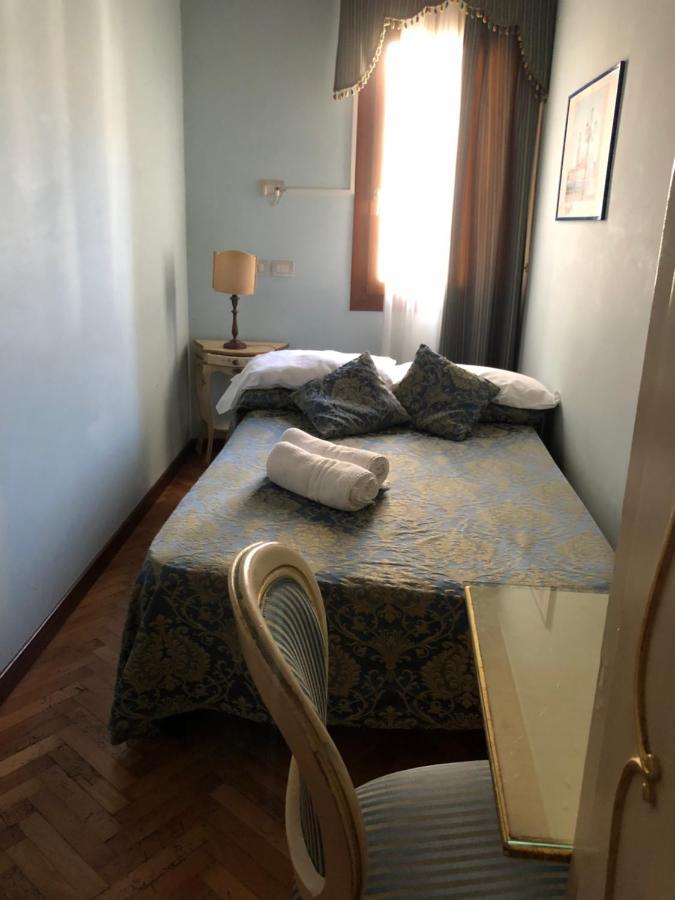 Alloggi Santa Sofia 2*