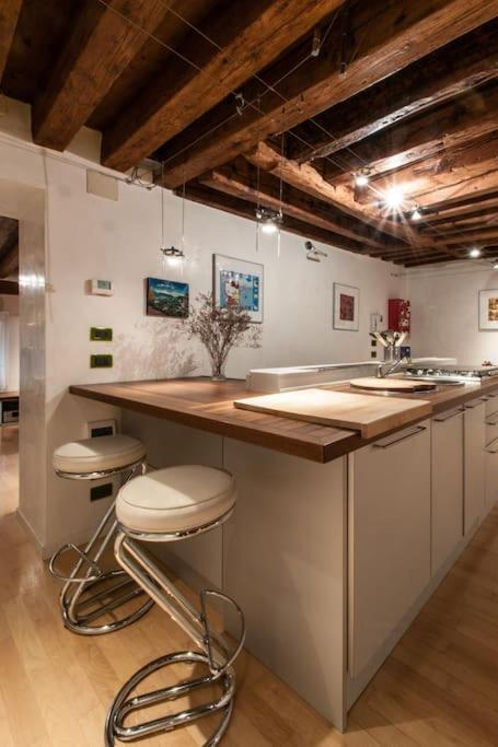 Bellissimo In Palazzo Storico Appartement