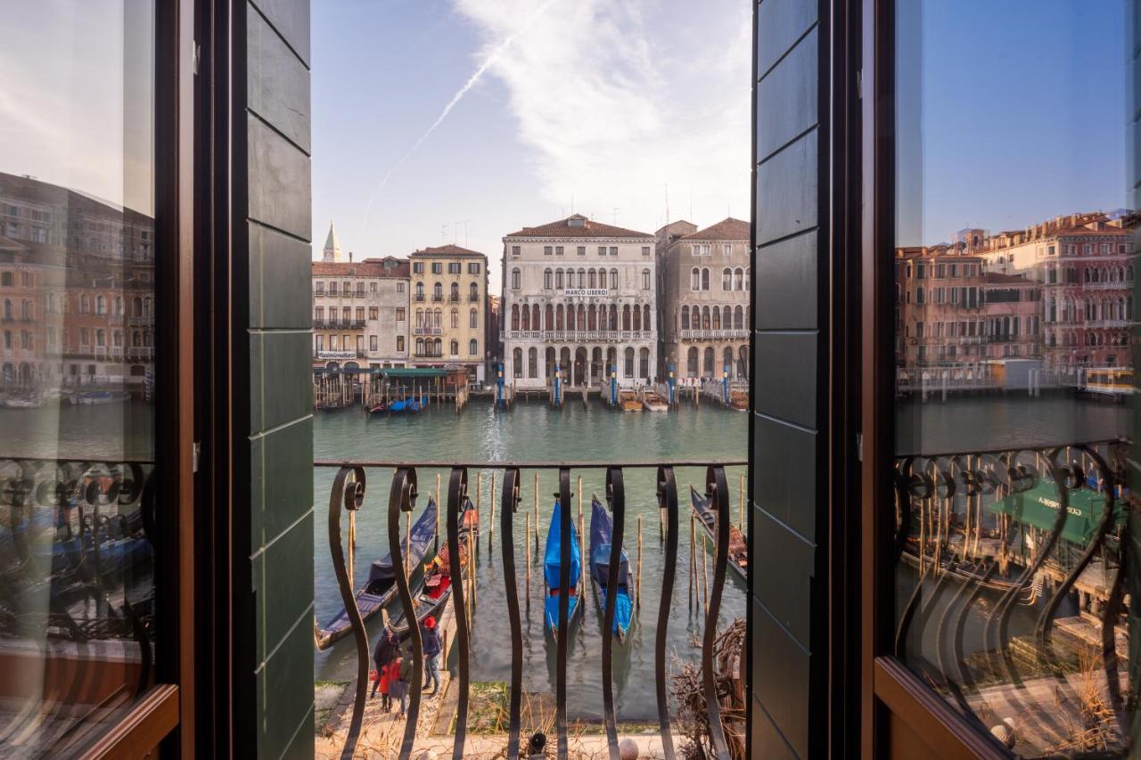 Design With Balcony On The Grand Canal R&r Appartement Venetië