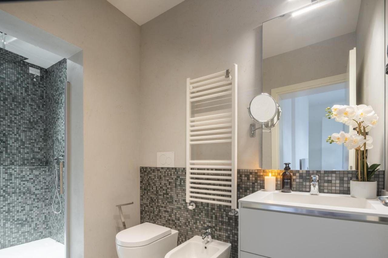 Appartement Design With Balcony On The Grand Canal R&r *