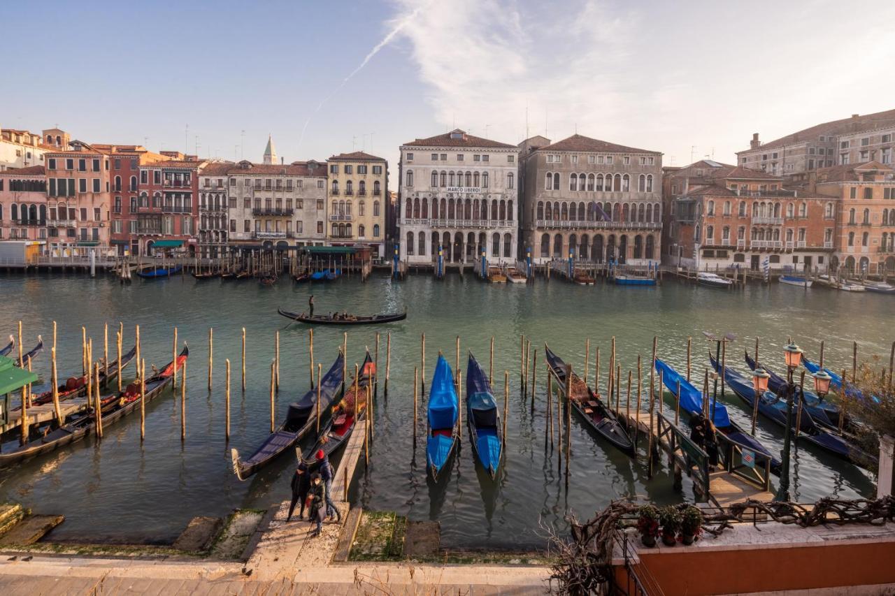 Appartement Design With Balcony On The Grand Canal R&r *