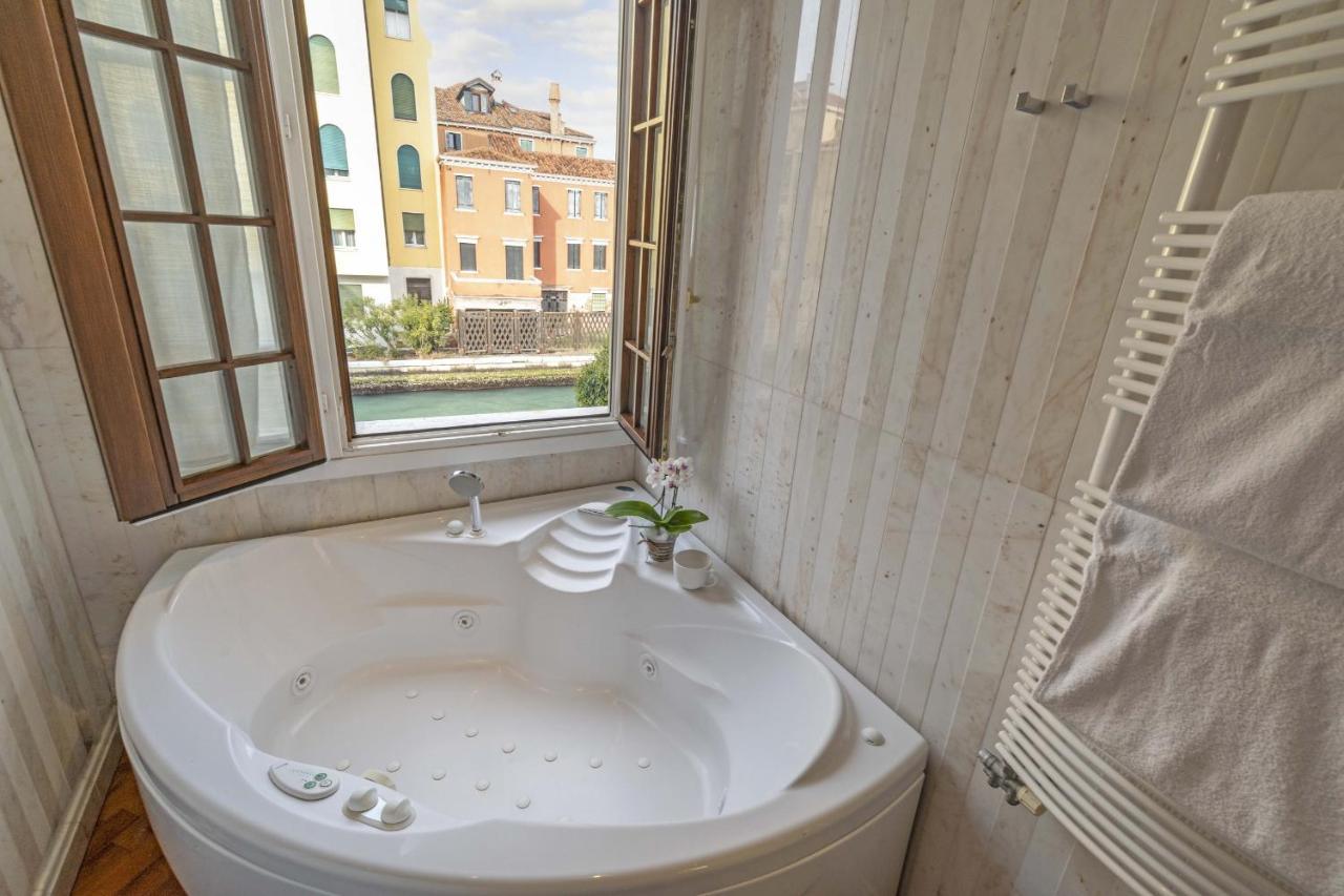 Tolentini Canal View & Terrace By Wonderful Italy *