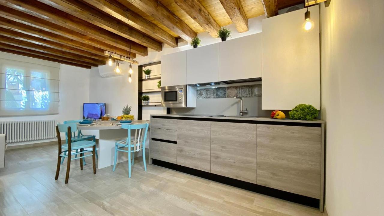 Stella Venice