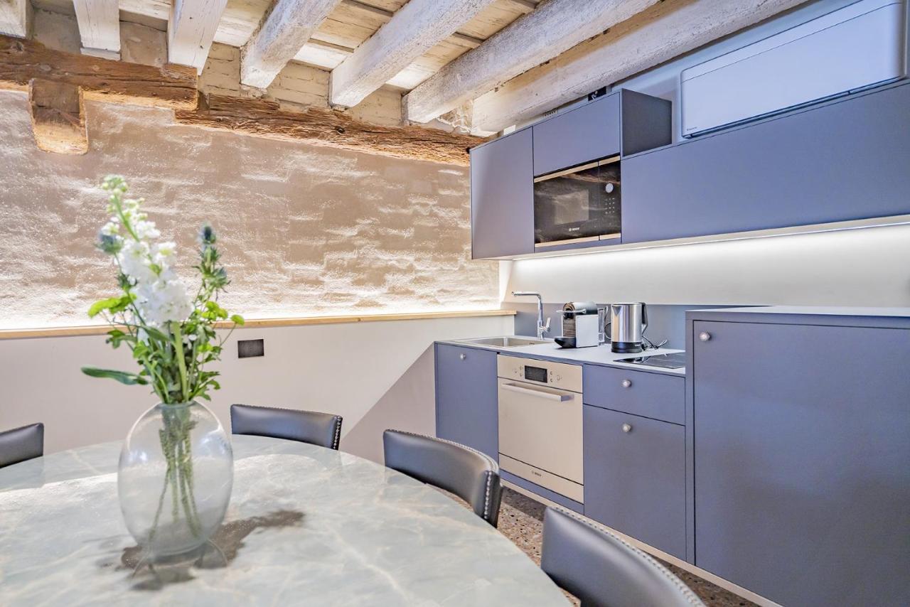 Corte Rubbi 1 A True Canal-side Experience Appartement *