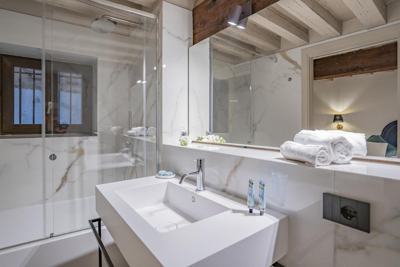 Corte Rubbi 1 A True Canal-side Experience * Venise