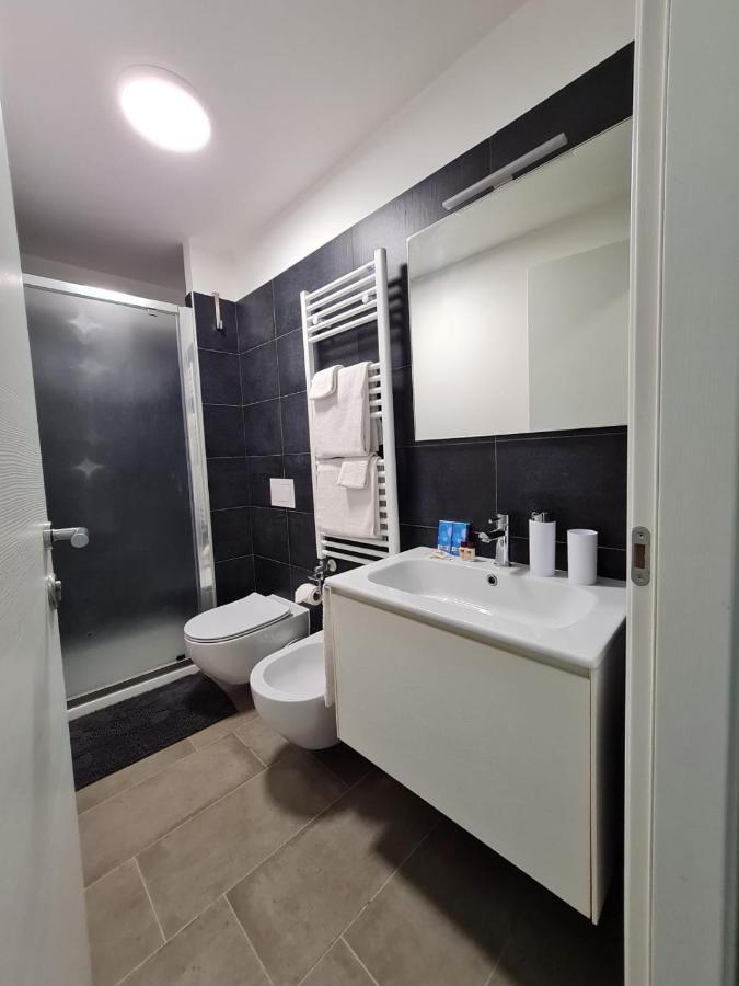 With Private Courtyard Appartement *