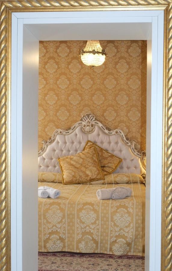 Appartement La Residenza Di Carlo Close To Piazza San Marco Venetië