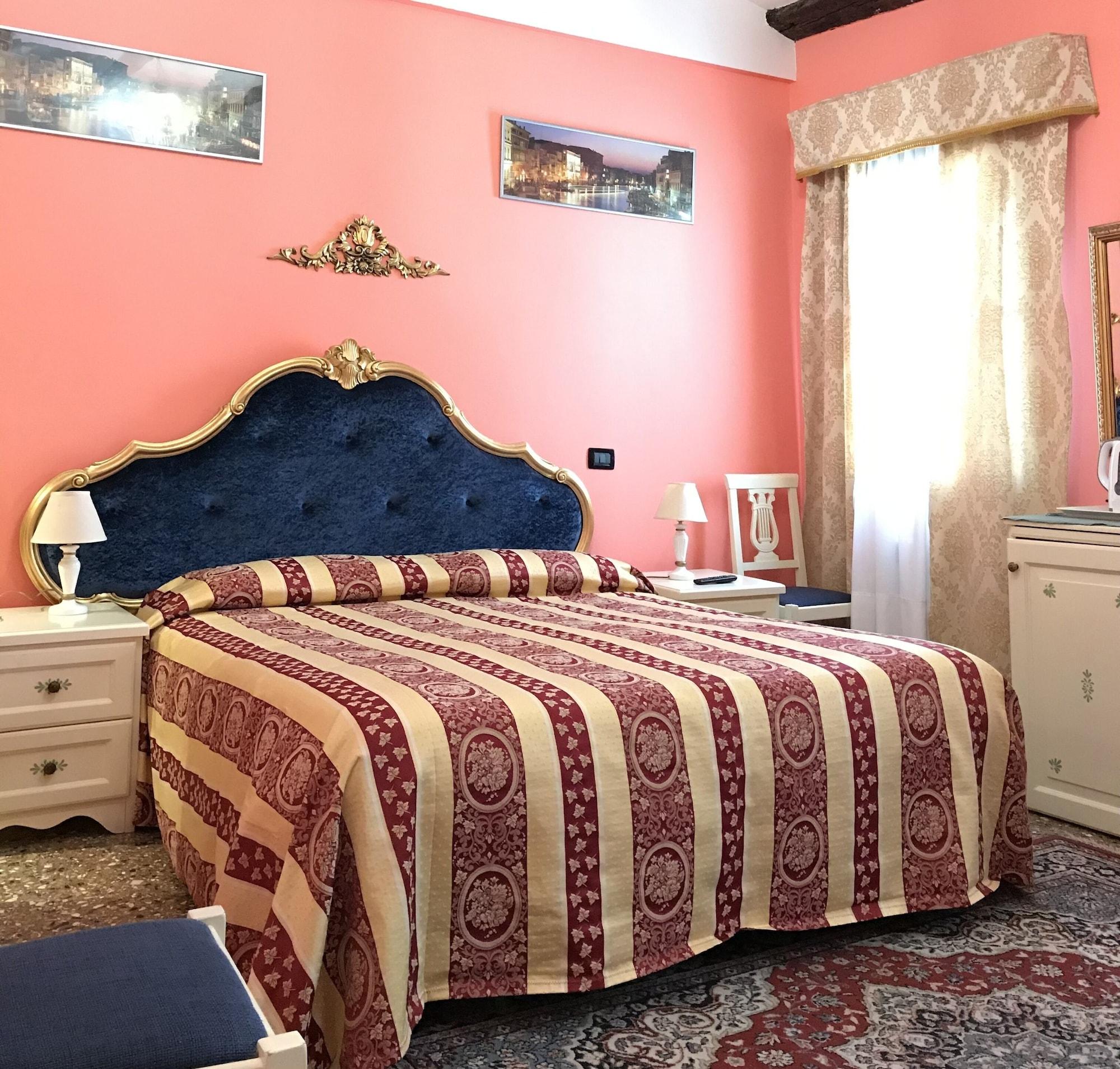 Bed & Breakfast Alloggi Serena Venetië