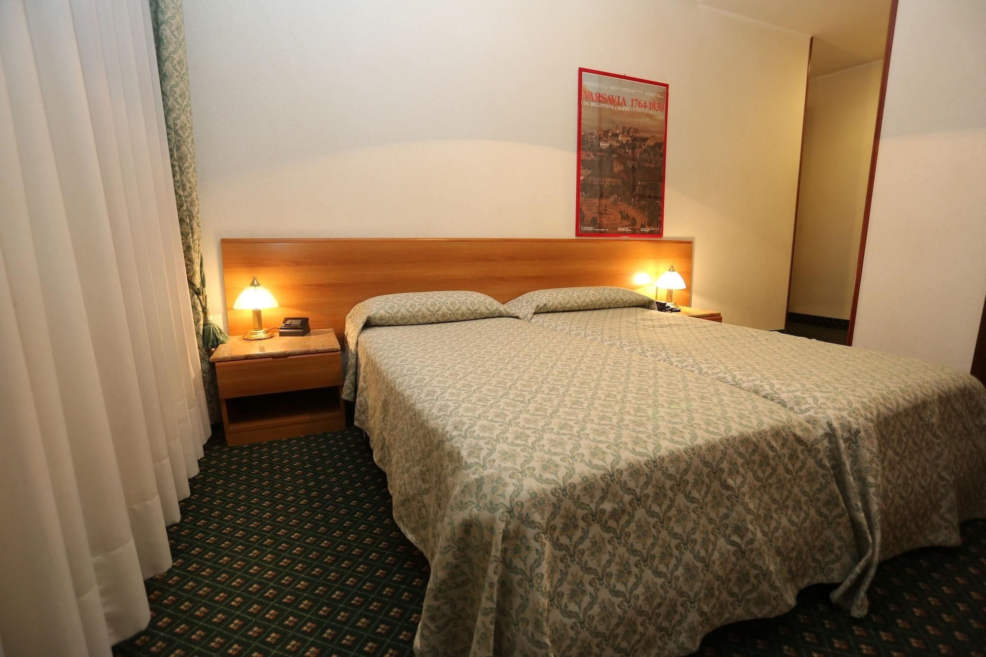 Hotel Commercio & Pellegrino 3*