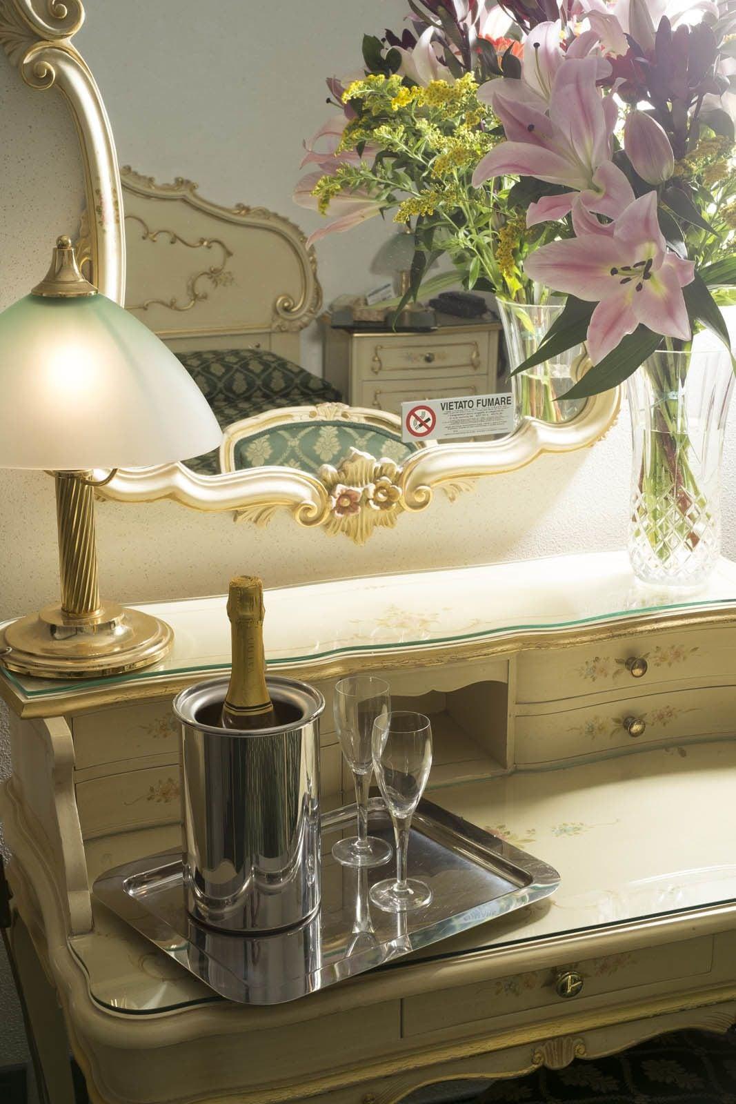 Hotel Commercio & Pellegrino 3*