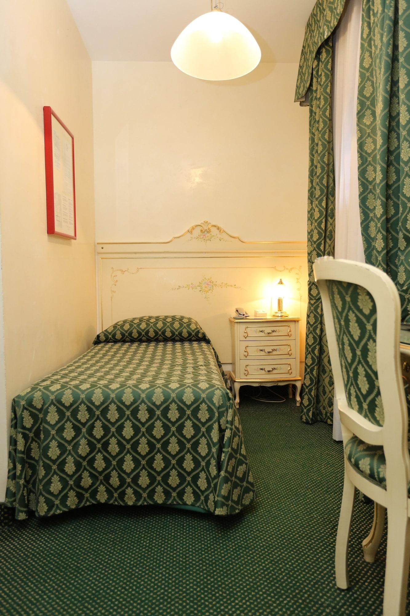 Hotel Commercio & Pellegrino