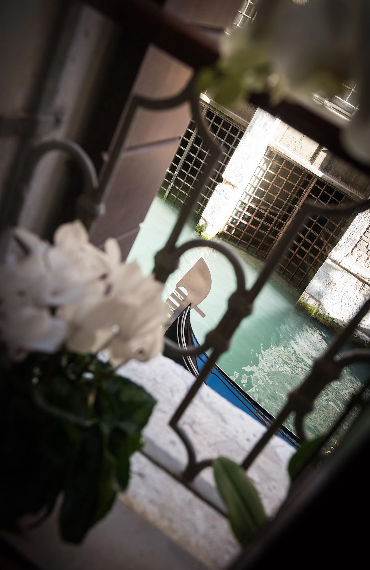 Becher Hotel Venise