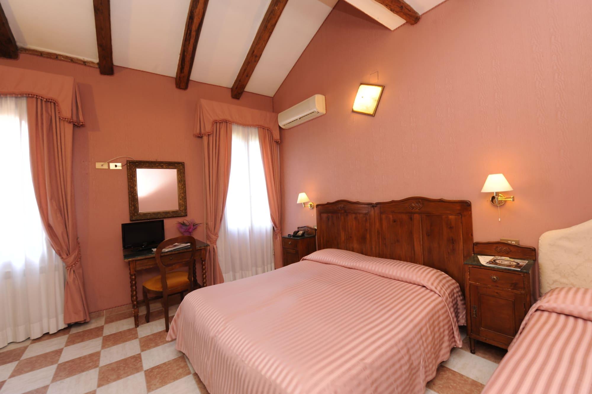Rosa Hotel Venise
