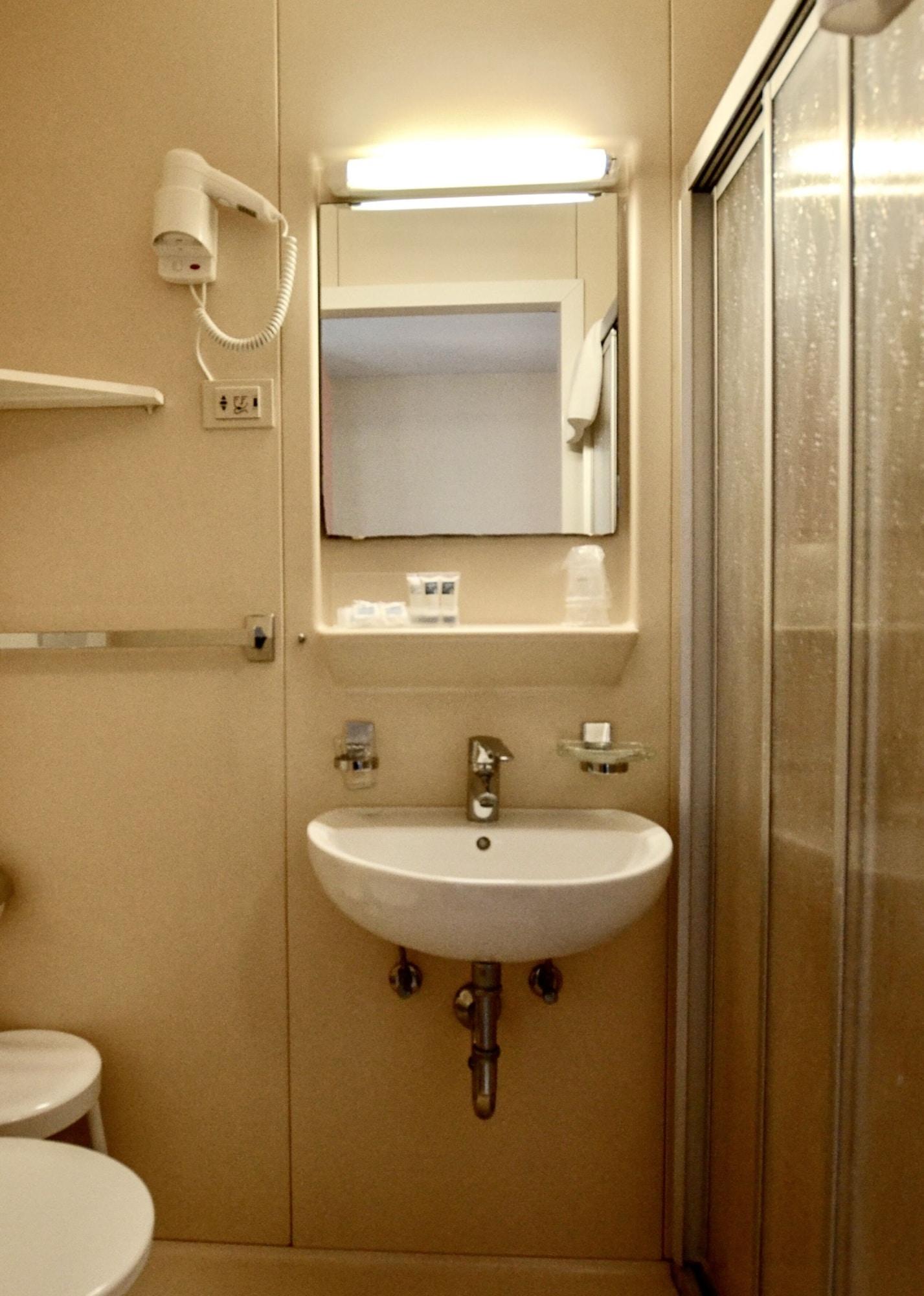 Silva Hotel *