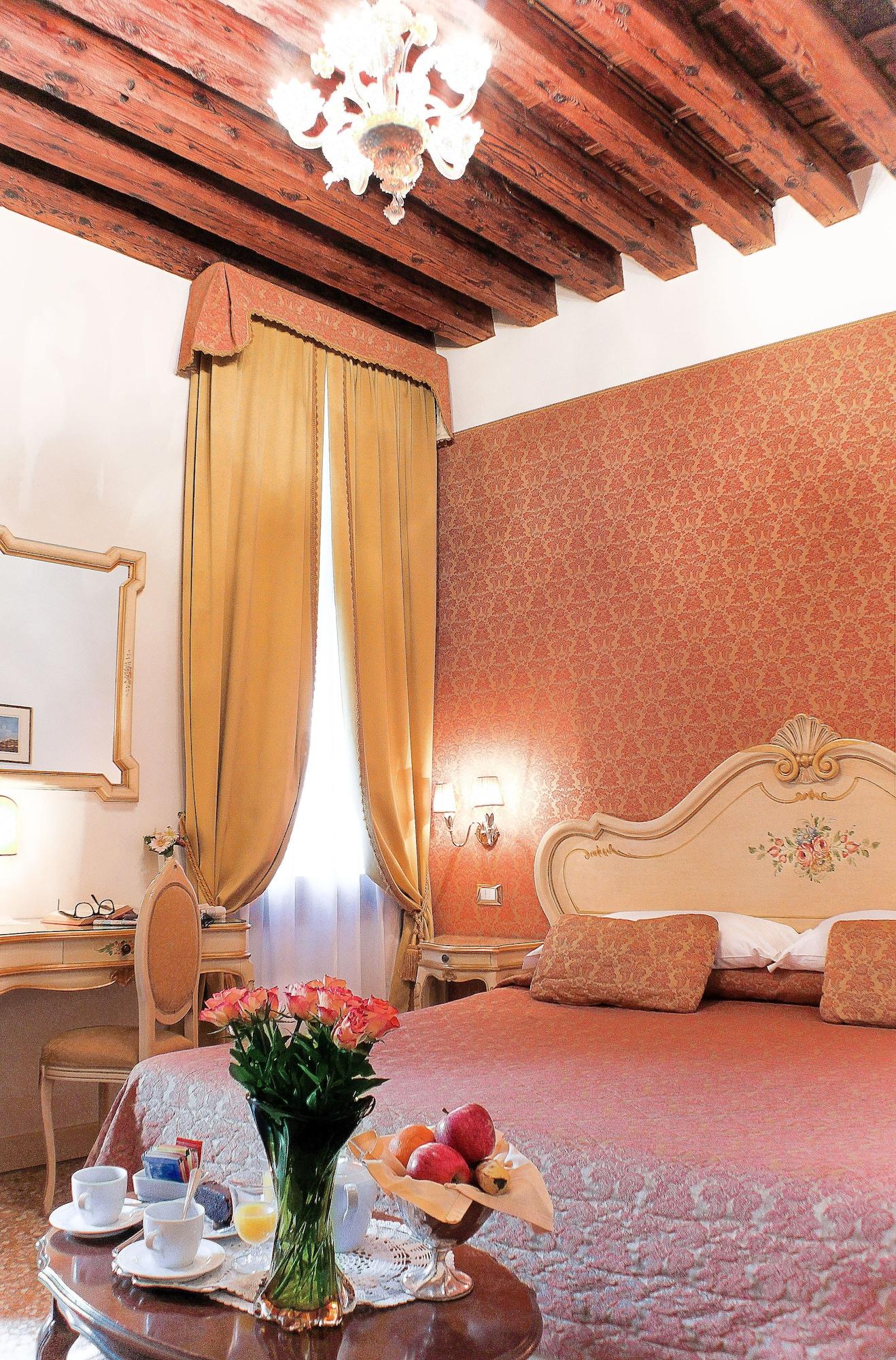 Couette-café Apostoli Palace Venise
