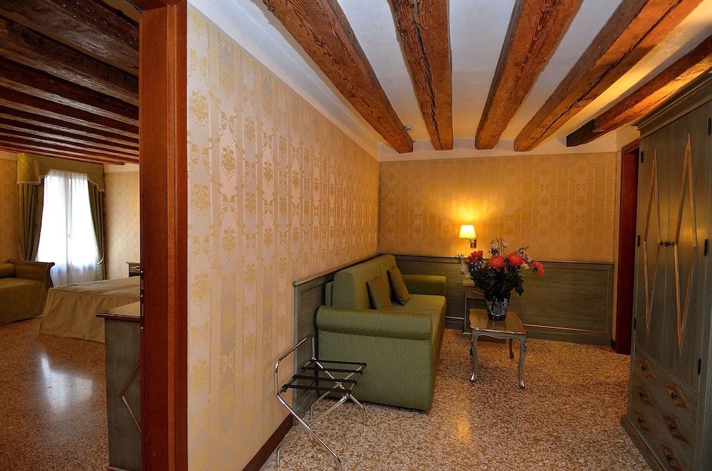 La Corte 3* Venezia