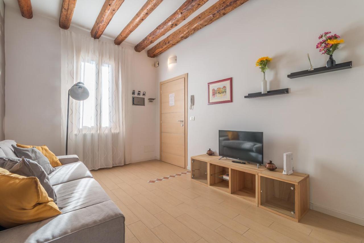 Casa Masa Close To @s.lucia Train Station Apartment *