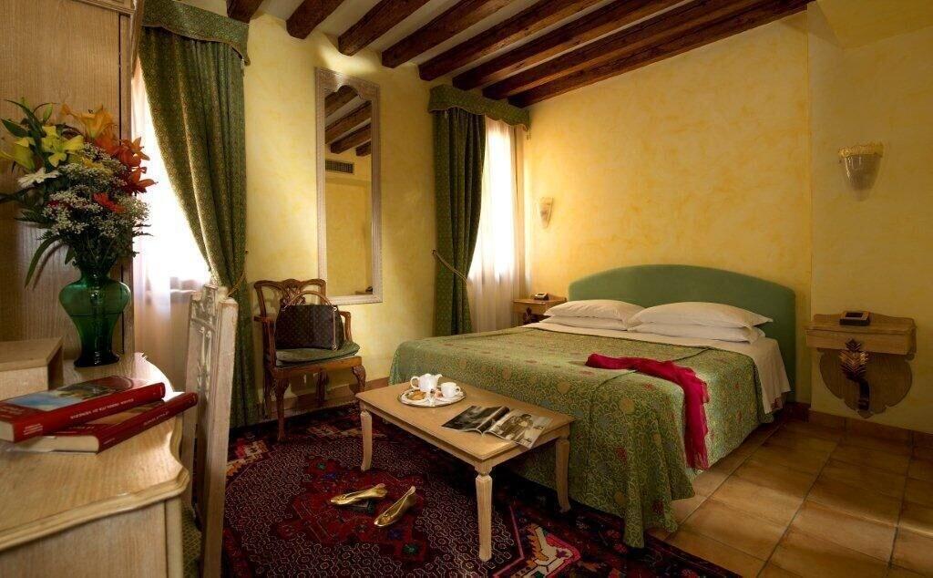 Guest house Daplace - Antica Casa Coppo Venice