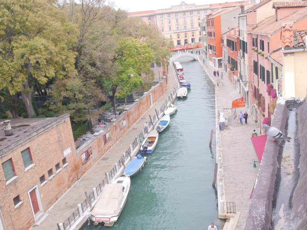 Ca' Dei Polo Venise