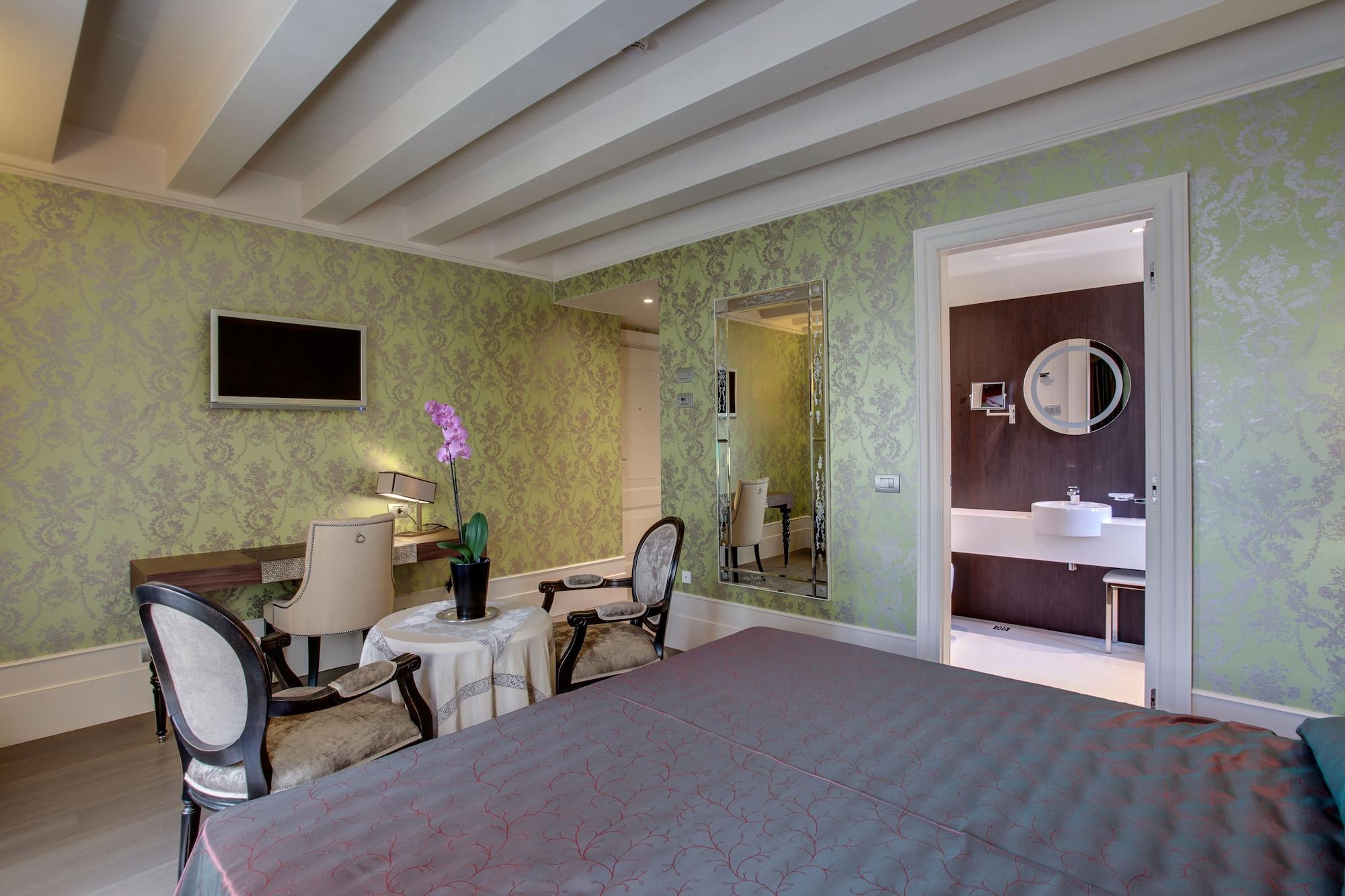Moresco Hotel