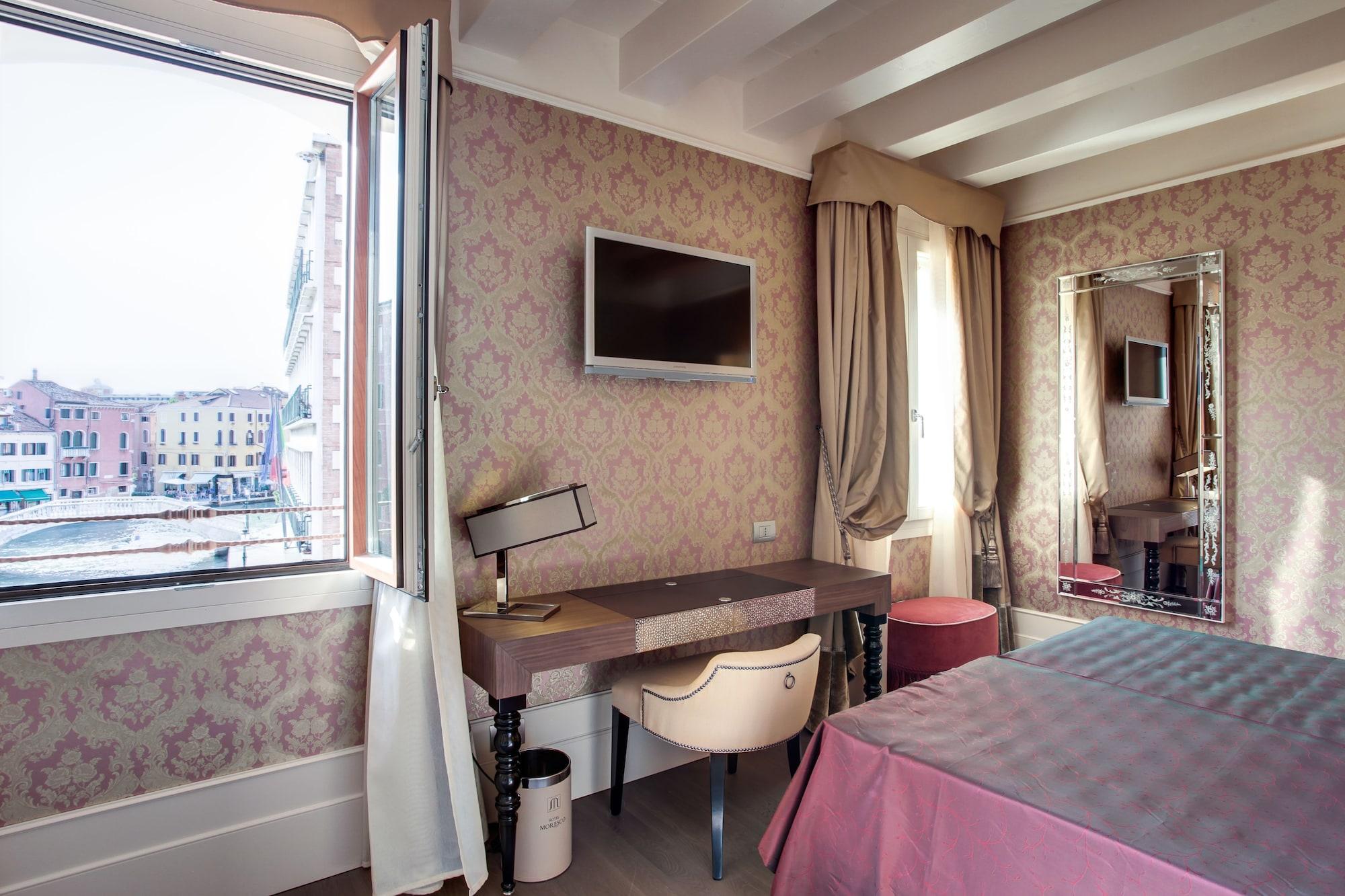 Moresco Hotel