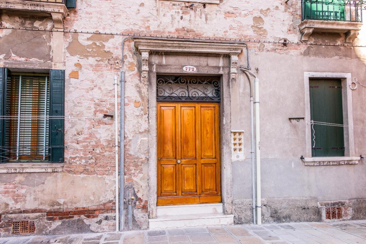 Casa Masa Close To @s.lucia Train Station Apartment *