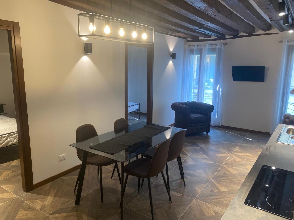 Antique Historical Apartment Venedig
