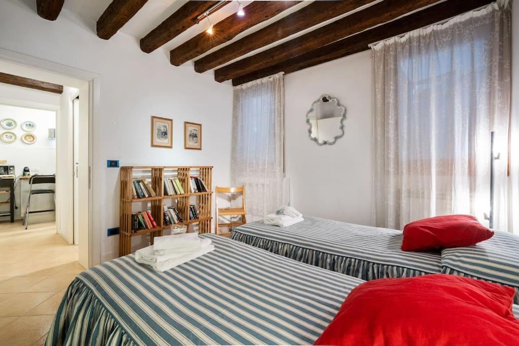 Riva Di Biasio & Sestiere Santa Croce X4 Appartement