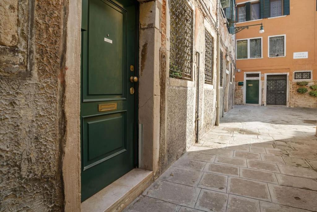 Riva Di Biasio & Sestiere Santa Croce X4 Appartement *