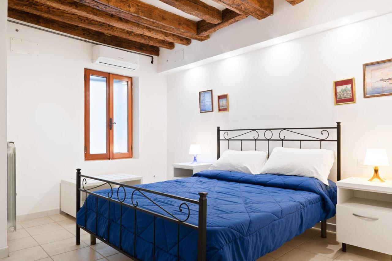 Romantic In Appartamento