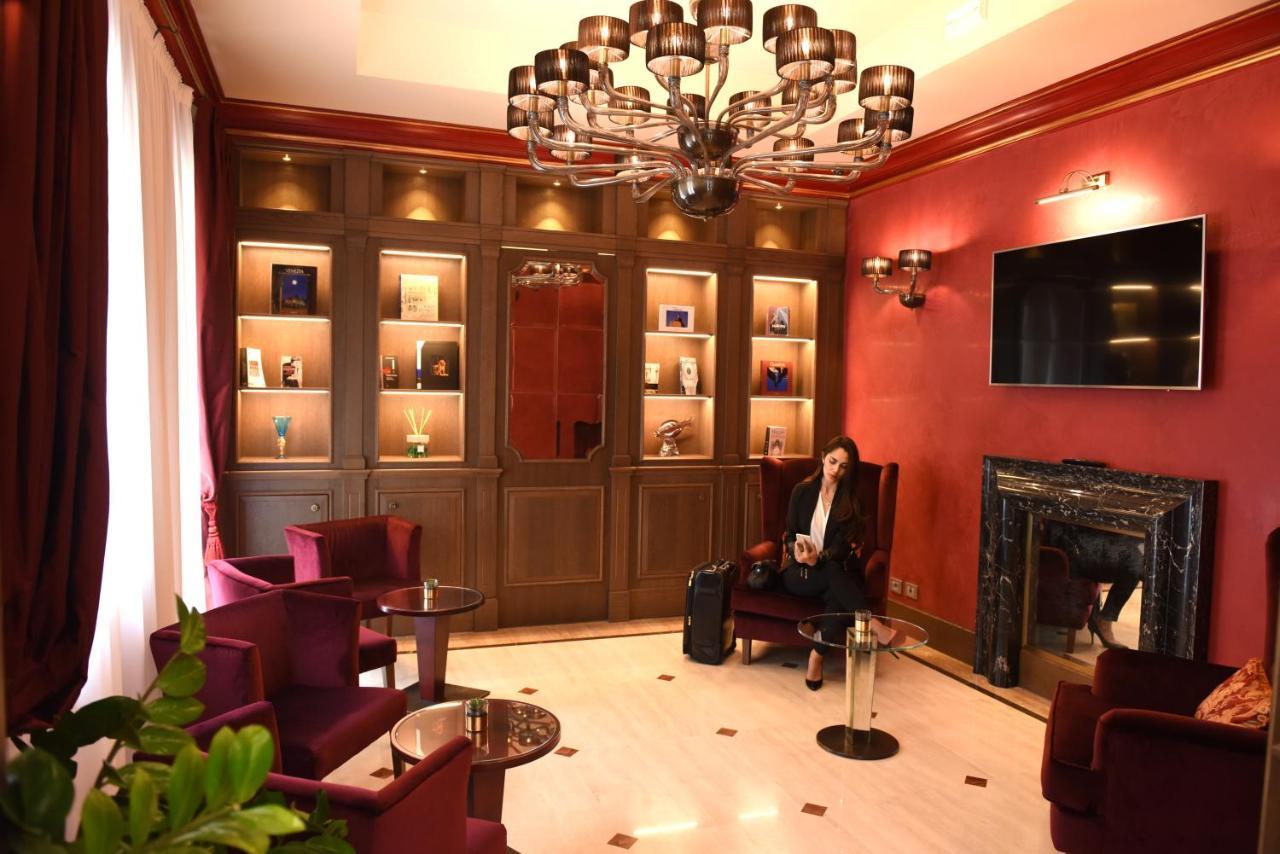 Hotel Santa Croce Boutique 4*