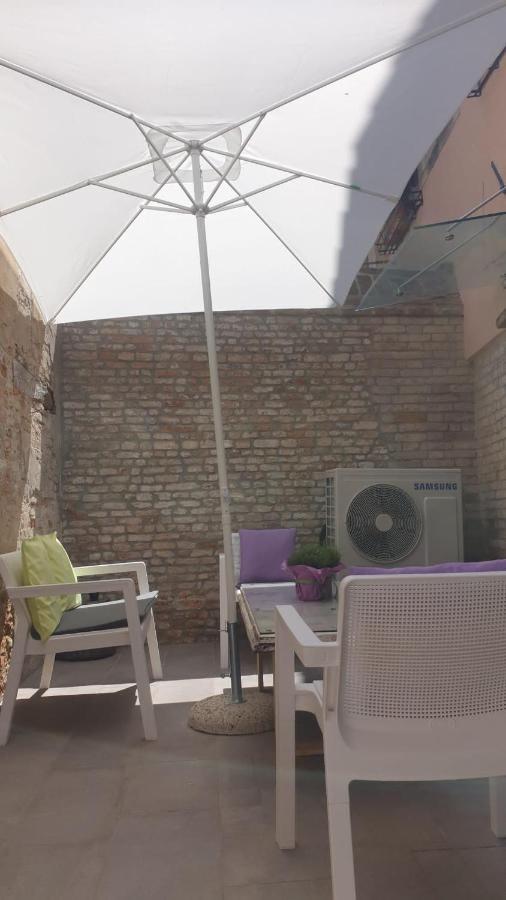 Appartement With Private Courtyard
