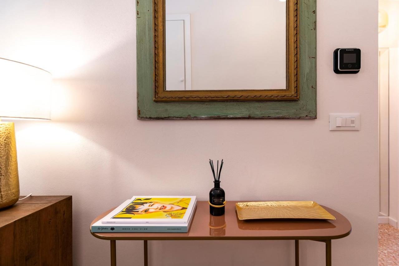 Querini Suite-balcony On Canal, Close To San Marco Venedig